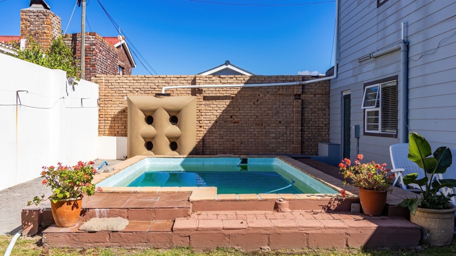 4 Bedroom Property for Sale in Kleinmond Western Cape